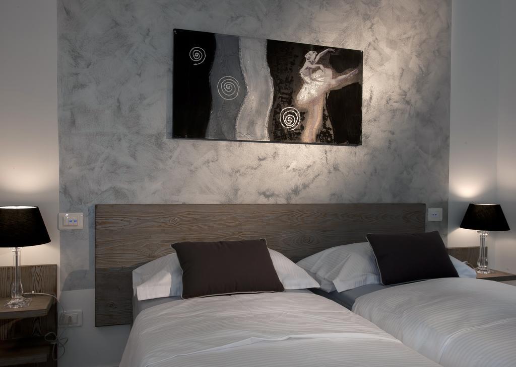 Le Suites - Di Fronte Ospedale Sacro Cuore Negrar Dış mekan fotoğraf
